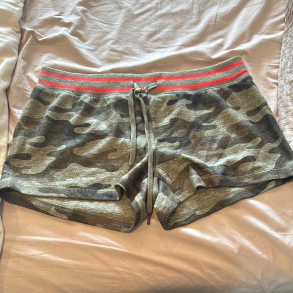PJ Salvage Pants - PJ Salvage Athletic Shorts in Green and Red NWHT